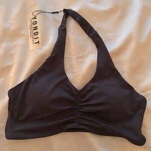 YONDIT black sports bra, tags still on it. It’s only been tried on. Really cute!